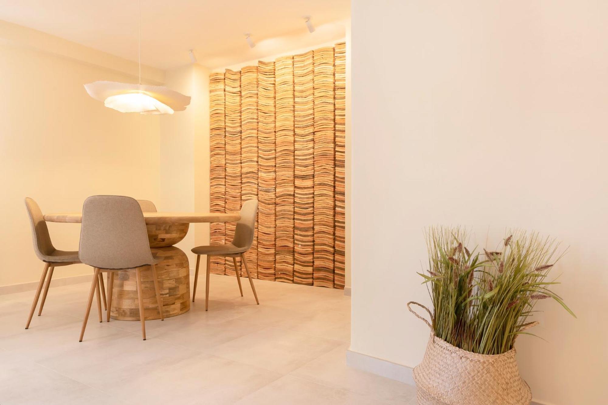 K-Sense By Nuka Homes Platja de Larenal מראה חיצוני תמונה